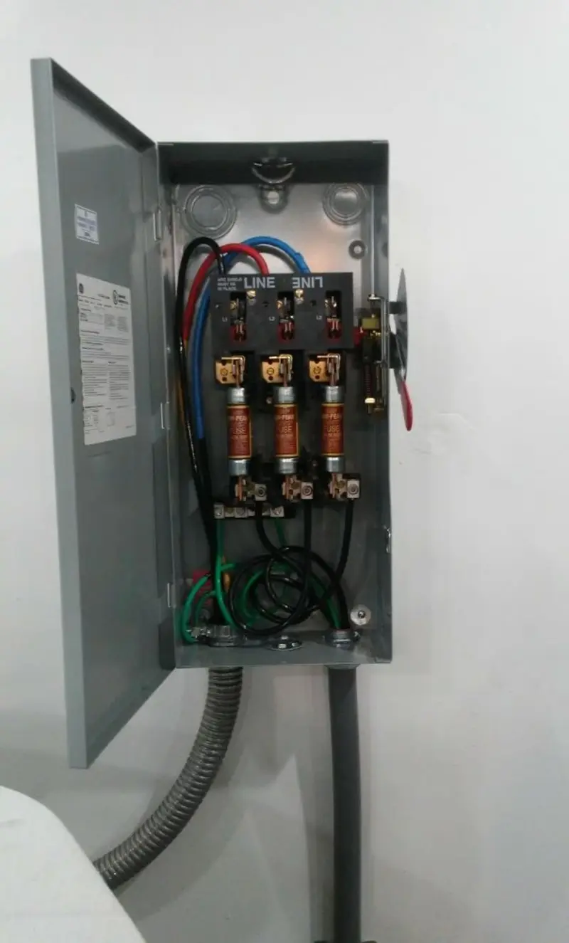 Three-phase disconnect switch installed for Electrical Wiring & Rewiring in High Springs